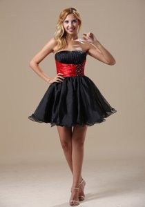 Ruched and Beaded Prom Little Black Dresses with Red Wide Belt