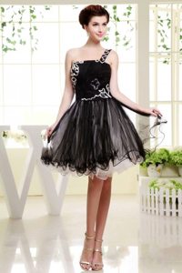 Cheap Appliqued One Shoulder Mini Length Prom Little Black Dress