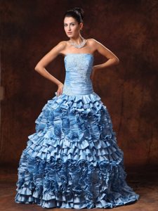 Tiered Ruffles Appliques Light Blue Ruched Prom Gowns Dresses