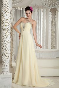Fast Delivery Light Yellow Beaded Brush Train Prom Dress
