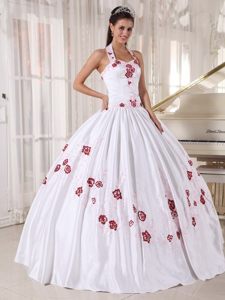 Beautiful White Halter Sixteen Quinceanera Dresses with Embroidery