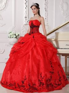 Embroidered Strapless Long Quinceanera Dresses of Red Organza