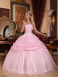 Tasty Pink Ruffled Dresses for a Quince Beaded Appliques Strapless