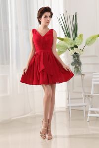 Red V-neck and Ruching For Prom Dress With Mini-length and Chiffon