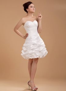 Sweet White Strapless Prom Gown with Sweetheart Knee-length