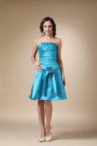 Strapless Knee-length Aqua Blue Prom Evening Dress with Flower