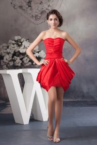 Ruching and Pick-ups Accent Red Mini-length Prom Evening Dress