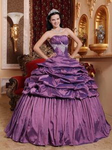 Appliqued Lavender Quinceanera Gown Dresses with Pick ups and Ruches