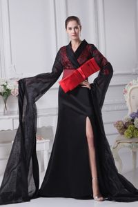 Red and Black V-neck Long Sleeves Bowknot Prom Celebrity Dress