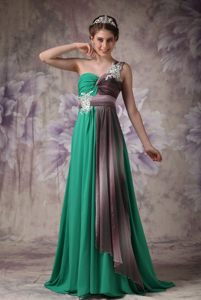 Latest Chiffon Prom Gowns Single Shoulder Appliques Sweep Train