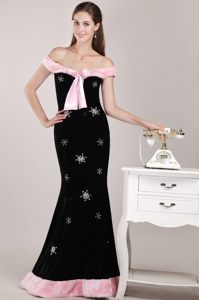 Off-the-shoulder Black and Pink Prom Gown Dress with Sash
