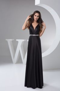Flattering Black V-neck Beaded Prom Dress with the Back Cutout