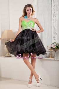 2015 Black and Spring Green A Line Beaded Exquisite Prom Dress