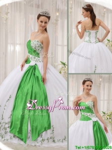 Fabulous Ball Gown Sweetheart Quinceanera Dresses with Embroidery
