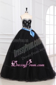 Sweetheart Appliques Decorate Organza Quinceanera Dress in Black