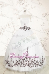 2015 Appliques Strapless Ball Gown White Tulle Quinceanera Dress