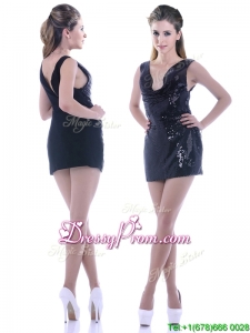 Latest Column Low Cut Neckline Sequined Prom Dress in Black