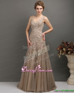 2015 Feminine Empire Prom Dress with Brush Train and Appliques