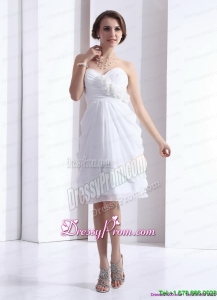 2015 Cheap Sweetheart White Prom Dress with Hand Made Flowers and Ruching