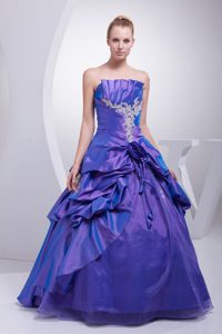 Pick-ups A-line Purple Quinceanera Dress with Appliques and Hand Flower