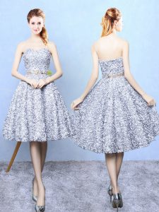 Luxury Knee Length Grey Court Dresses for Sweet 16 Sweetheart Sleeveless Lace Up