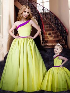 Yellow Sleeveless Floor Length Ruching Lace Up