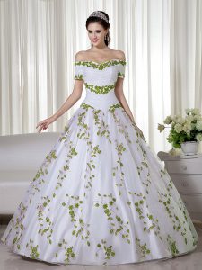 Dynamic Floor Length Lace Up Quinceanera Gowns White for Military Ball and Sweet 16 and Quinceanera with Embroidery