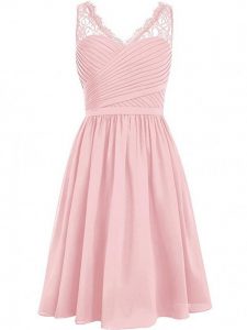 Customized Pink Sleeveless Lace and Ruching Knee Length Vestidos de Damas