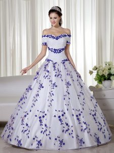 Discount Ball Gowns Quinceanera Gown White Off The Shoulder Organza Short Sleeves Floor Length Lace Up