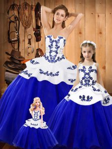 Custom Design Floor Length Lace Up Quinceanera Dress Blue for Military Ball and Sweet 16 and Quinceanera with Embroidery