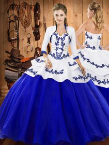 High Quality Royal Blue Strapless Lace Up Embroidery Quinceanera Dress Sleeveless