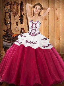 Sleeveless Embroidery Lace Up Ball Gown Prom Dress