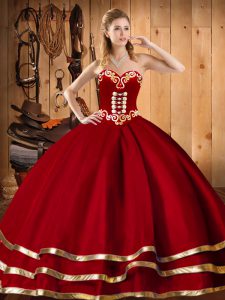Sleeveless Floor Length Embroidery Lace Up Vestidos de Quinceanera with Red