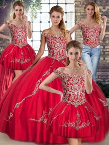 Vintage Red Quinceanera Dress Military Ball and Sweet 16 and Quinceanera with Beading and Embroidery Off The Shoulder Sleeveless Lace Up