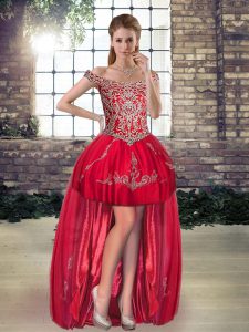 Edgy Red Lace Up Dress for Prom Beading and Appliques Sleeveless High Low