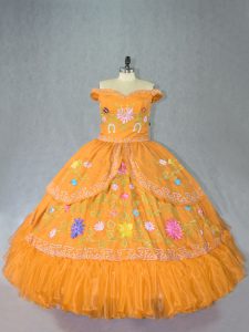 Cheap Gold Ball Gowns Embroidery Sweet 16 Quinceanera Dress Lace Up Organza Sleeveless Floor Length
