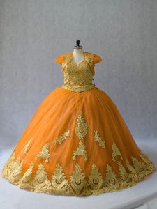 Lace Up Quinceanera Dresses Gold for Sweet 16 and Quinceanera with Appliques Court Train