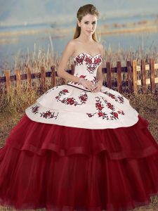 Sleeveless Floor Length Embroidery and Bowknot Lace Up 15 Quinceanera Dress with White And Red
