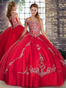 Floor Length Lace Up Sweet 16 Dress Red for Military Ball and Sweet 16 and Quinceanera with Beading and Embroidery