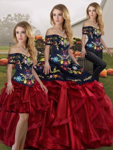 Fashion Off The Shoulder Sleeveless Lace Up Sweet 16 Quinceanera Dress Red And Black Organza
