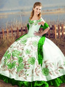 Pretty Sleeveless Satin Floor Length Lace Up Quinceanera Gown in Green with Embroidery
