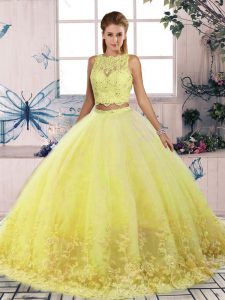 Scalloped Sleeveless Vestidos de Quinceanera Sweep Train Lace Yellow Tulle