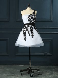 Mini Length Lace Up Homecoming Dress White for Prom and Party and Military Ball with Lace and Appliques