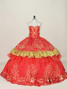 Red Sweetheart Lace Up Embroidery and Bowknot Sweet 16 Dress Sleeveless