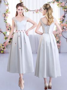 Perfect Silver Dama Dress for Quinceanera Wedding Party with Appliques V-neck Cap Sleeves Lace Up
