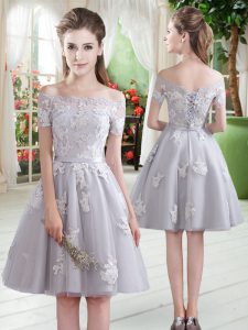 Perfect A-line Prom Evening Gown Grey Off The Shoulder Tulle Short Sleeves Knee Length Lace Up
