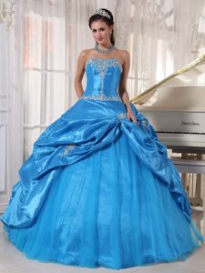 Blue Appliques Ball Gown Strapless Taffeta and Tulle Quinceanera Gowns