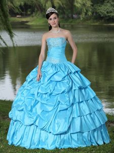 Strapless Aqua Blue Taffeta Floor-length Quinceanera Dress With Beading
