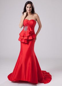 Mermaid Sweetheart Brush Train Ruched Beaded Red Prom Dress
