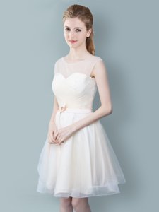 Artistic Scoop Champagne Sleeveless Ruching and Bowknot Knee Length Vestidos de Damas